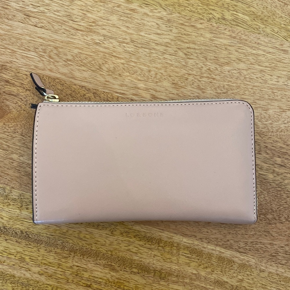 Lo & Sons pale pink leather wallet, never used.